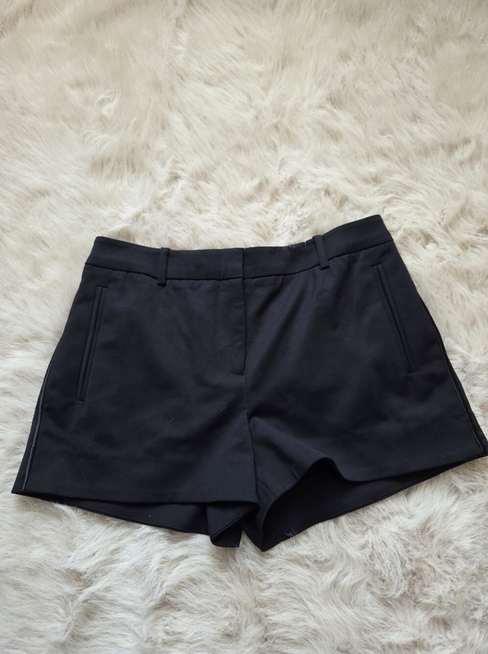 L'AGENCE Black Women's Dress Shorts Sz 2 2.5" - Picture 14 of 14